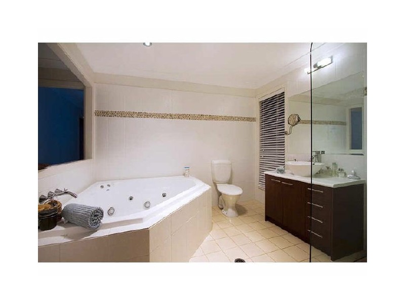 1 Harper Court, Casuarina NSW 2487