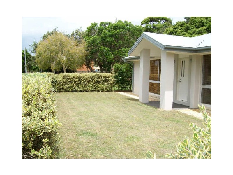 42 Poinciana Avenue, Cabarita Beach NSW 2488