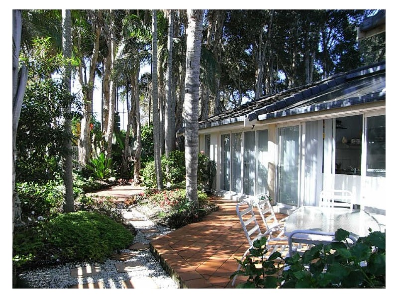 13 Ti-Tree Avenue, Cabarita Beach NSW 2488