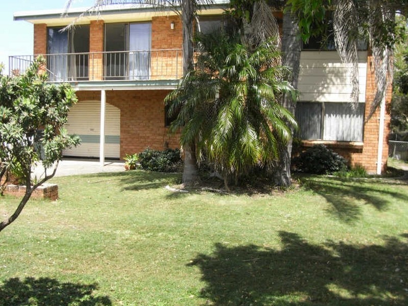 32 Poinciana Avenue, Cabarita Beach NSW 2488