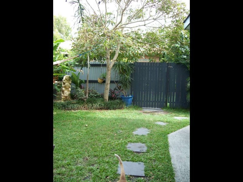 2/4 Poinciana Avenue, Cabarita Beach NSW 2488