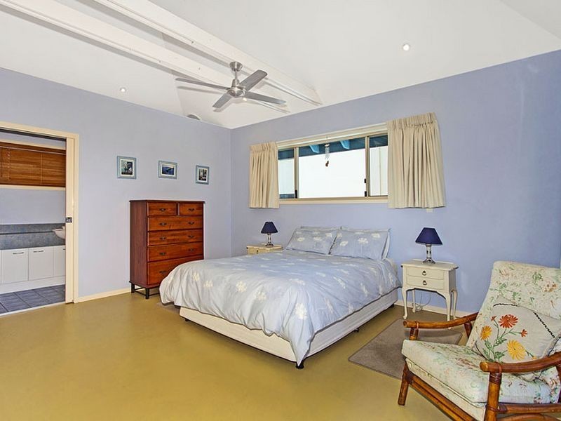 12 Coast Road, Hastings Point NSW 2489