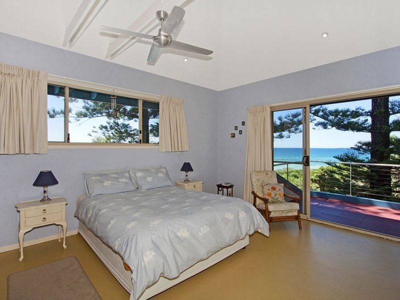 12 Coast Road, Hastings Point NSW 2489
