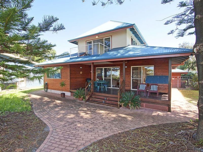 12 Coast Road, Hastings Point NSW 2489