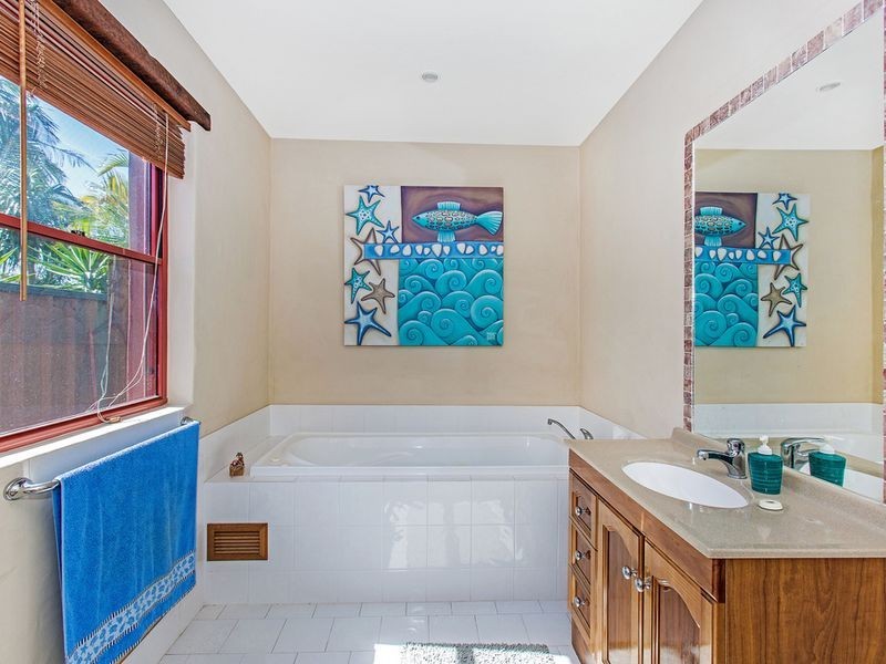 19 Poinciana Avenue, Cabarita Beach NSW 2488