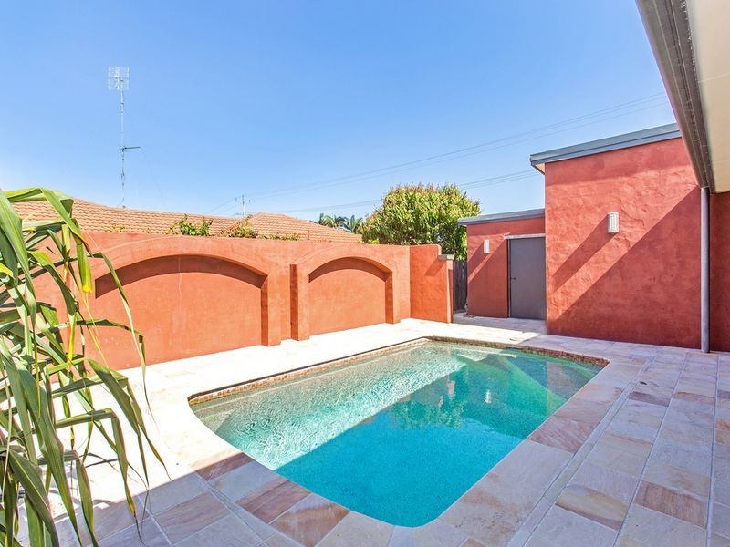 19 Poinciana Avenue, Cabarita Beach NSW 2488