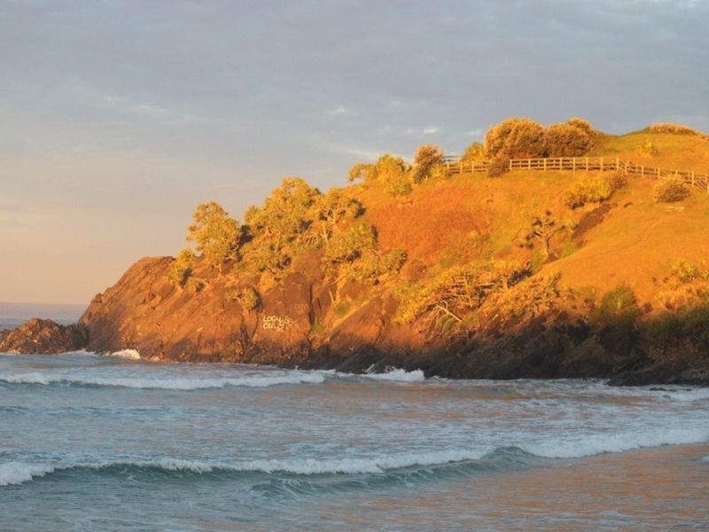 8 Tamarind Avenue, Cabarita Beach NSW 2488