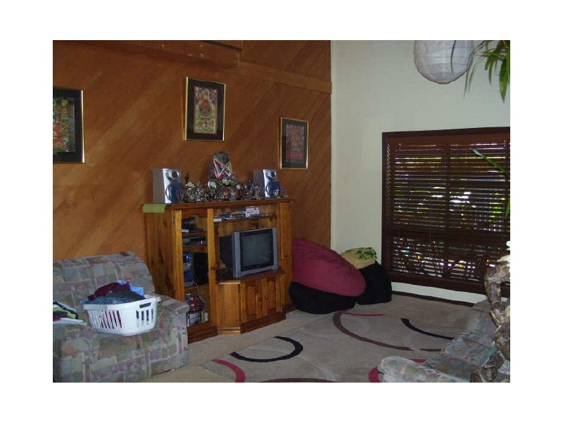 2 Poinciana Avenue, Cabarita Beach NSW 2488