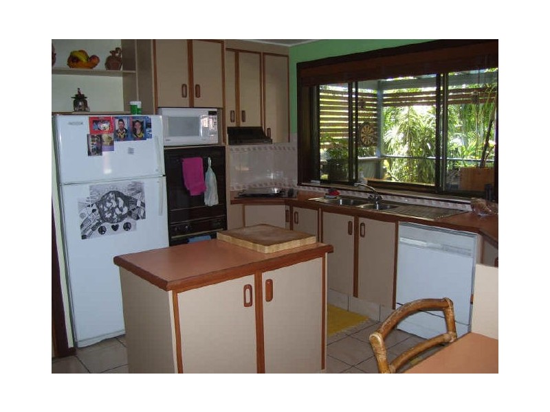 2 Poinciana Avenue, Cabarita Beach NSW 2488