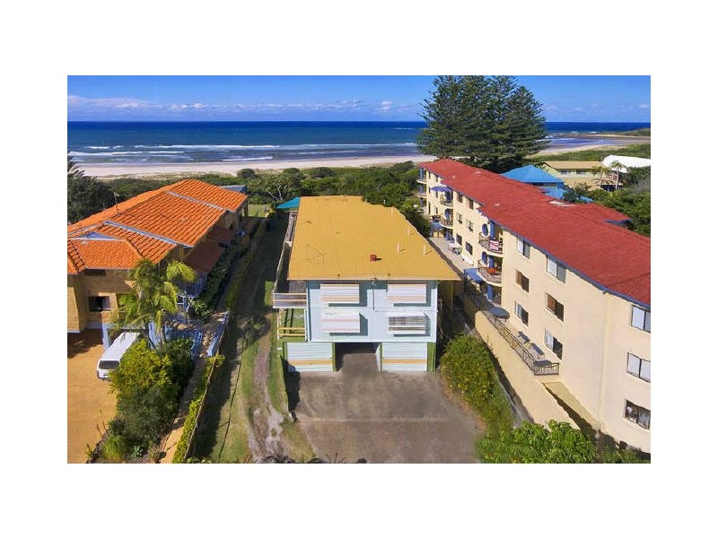 8 Tweed Coast Road, Hastings Point NSW 2489