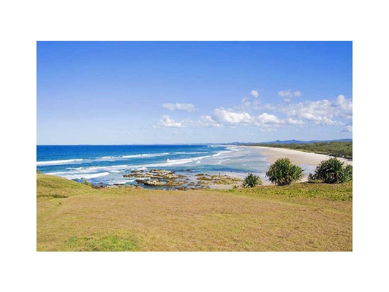 8 Tweed Coast Road, Hastings Point NSW 2489