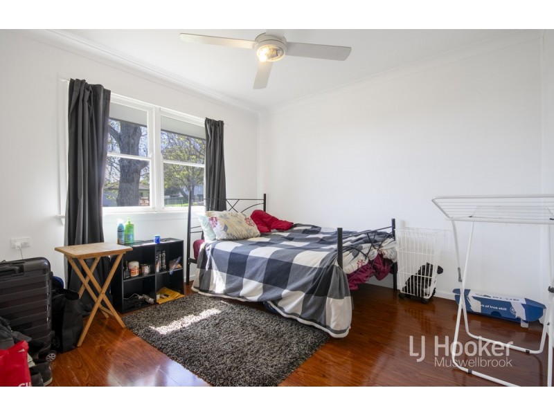 31 Anzac Parade, Muswellbrook NSW 2333