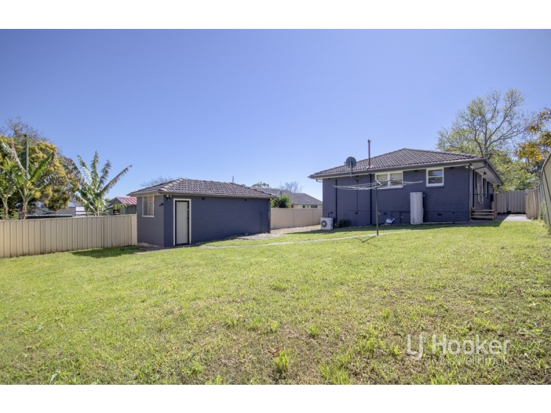 31 Anzac Parade, Muswellbrook NSW 2333