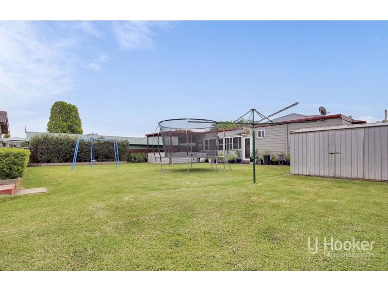 22 Lorne Street, Muswellbrook NSW 2333