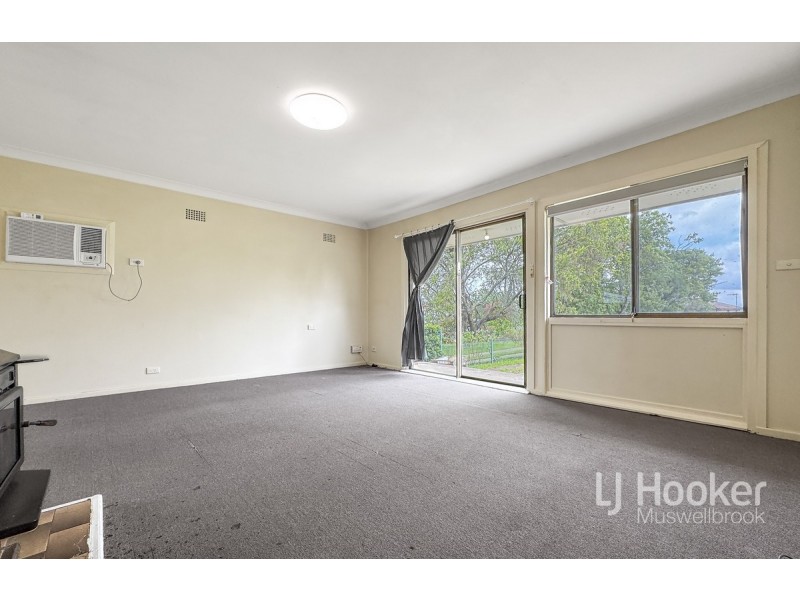 23 Tobruk Avenue, Muswellbrook NSW 2333