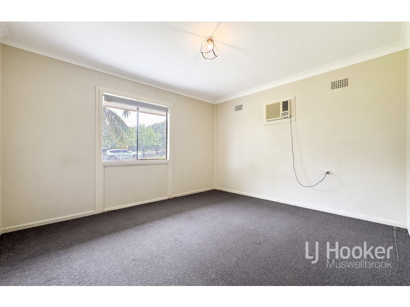 23 Tobruk Avenue, Muswellbrook NSW 2333