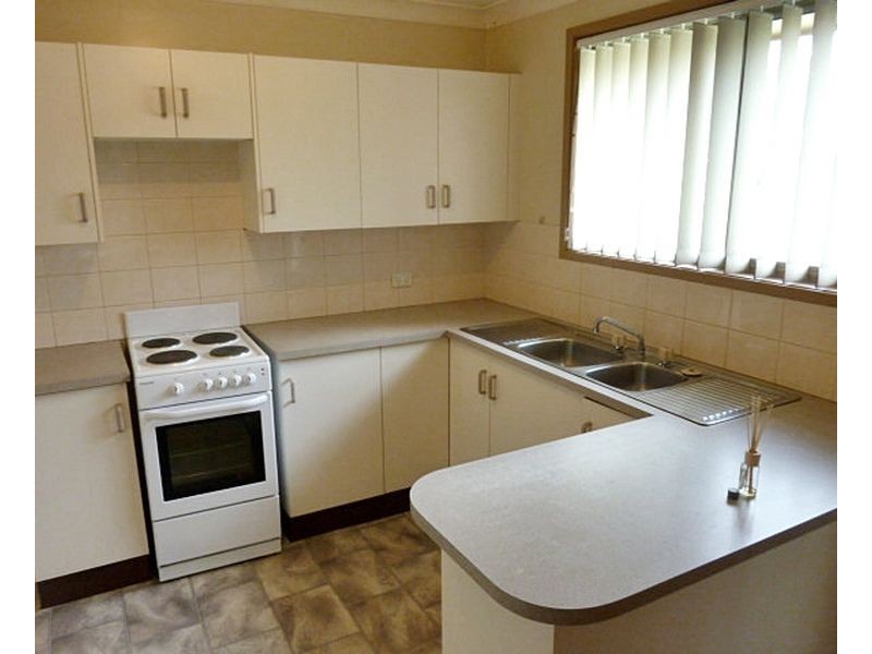 1/2 Karri Place, Muswellbrook NSW 2333