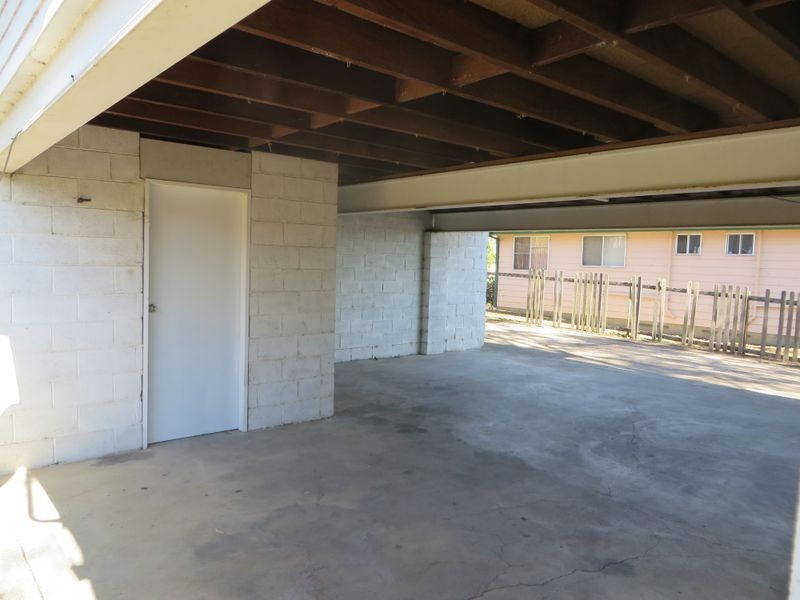 1/24 Campbell Street, Aberdeen NSW 2336