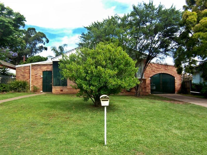 41 Tobruk Avenue, Muswellbrook NSW 2333