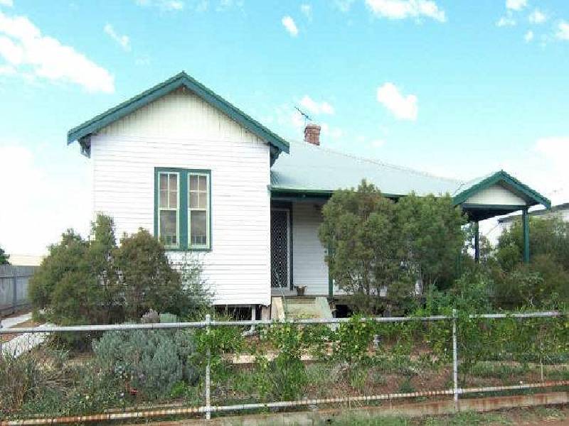 15 Flanders Avenue, Muswellbrook NSW 2333