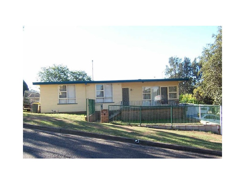1 Shaw Crescent, Muswellbrook NSW 2333