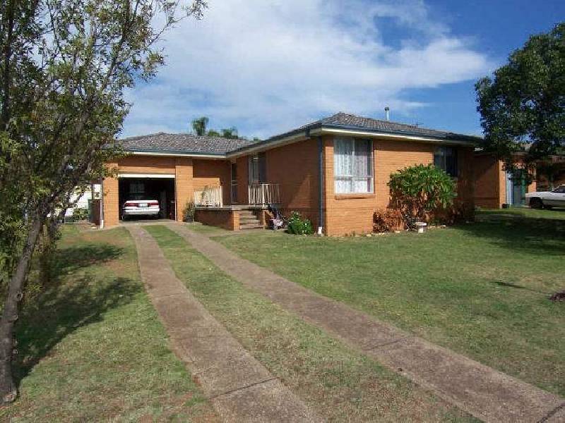 26 St James Crescent, Muswellbrook NSW 2333