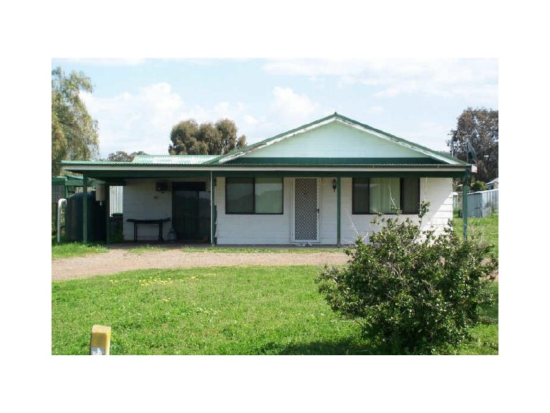 16 Hunter Street, Denman NSW 2328