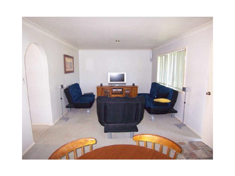 16 Hunter Street, Denman NSW 2328