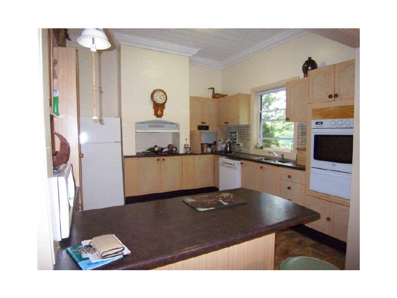 10 Liverpool Street, Scone NSW 2337