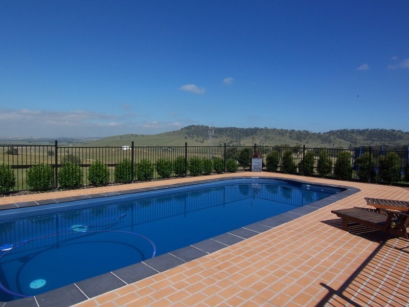 201 Wells Gully Road, Mccullys Gap NSW 2333