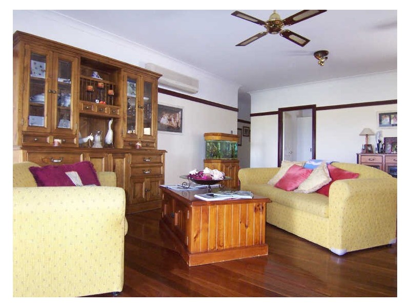 201 Wells Gully Road, Mccullys Gap NSW 2333