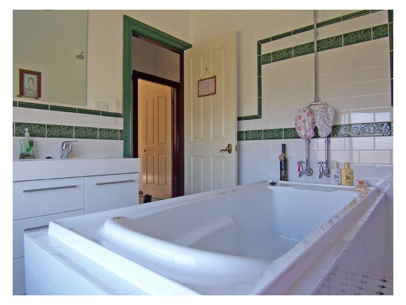 201 Wells Gully Road, Mccullys Gap NSW 2333