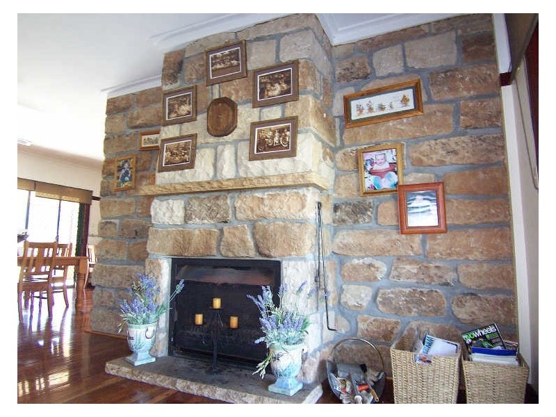 201 Wells Gully Road, Mccullys Gap NSW 2333