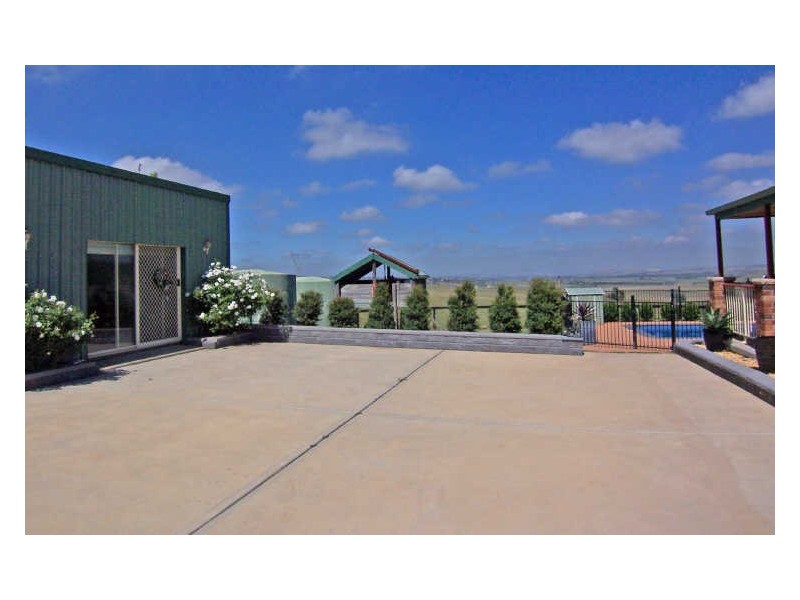 201 Wells Gully Road, Mccullys Gap NSW 2333