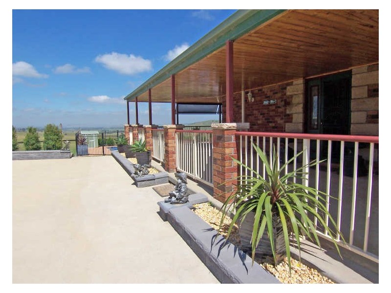 201 Wells Gully Road, Mccullys Gap NSW 2333