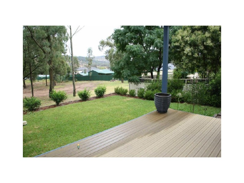 14b Hakea Drive, Muswellbrook NSW 2333