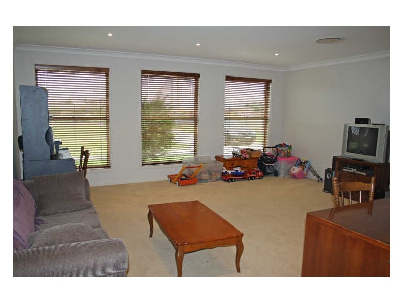 72 Gray Street, Scone NSW 2337