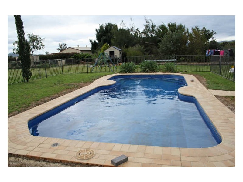 72 Gray Street, Scone NSW 2337