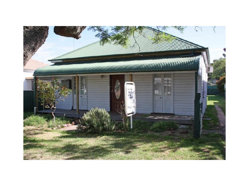 12 Foley Street, Muswellbrook NSW 2333