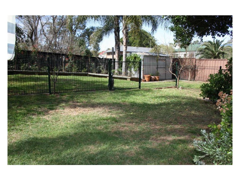 37 Carl Street, Muswellbrook NSW 2333