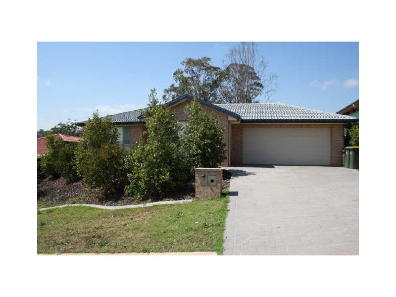 33 Bloodwood Road, Muswellbrook NSW 2333