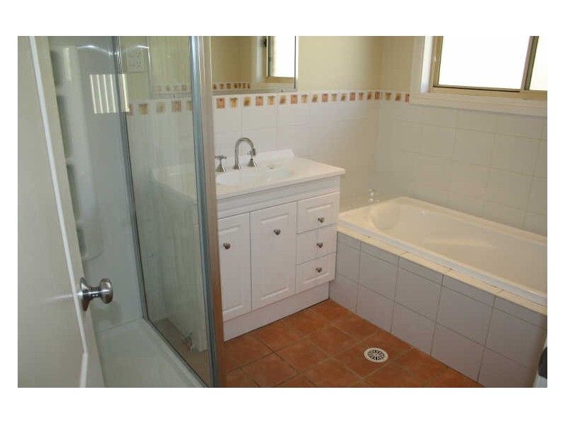 4 Lou Fisher Place, Muswellbrook NSW 2333