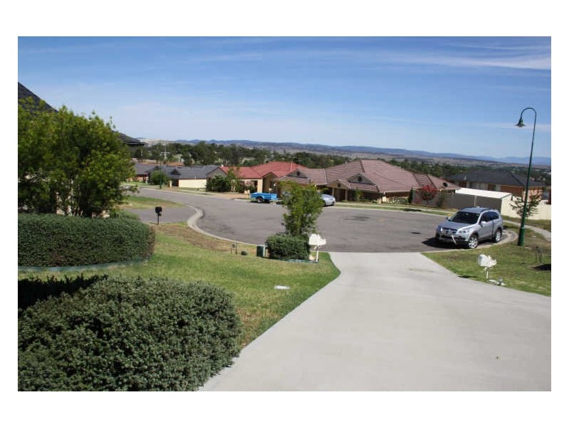 2/13 Angus Peebles Close, Muswellbrook NSW 2333