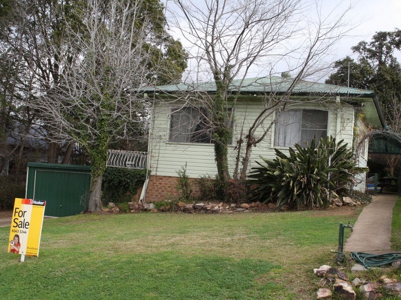 33 Shaw Crescent, Muswellbrook NSW 2333