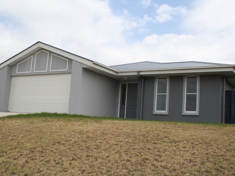 65 Osborn Avenue, Muswellbrook NSW 2333