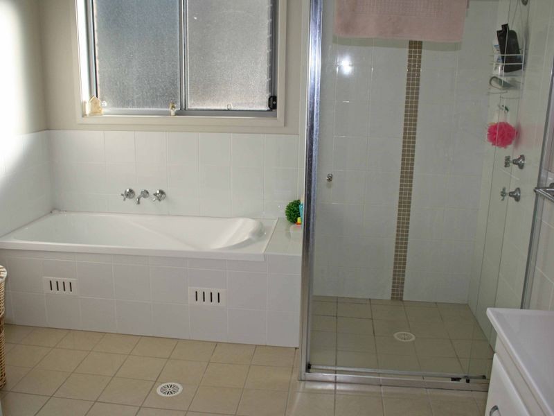 61 Bimbadeen Drive, Muswellbrook NSW 2333