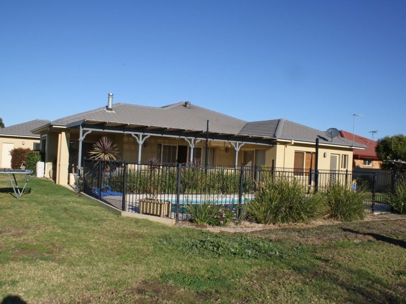 7 Gray Street, Scone NSW 2337