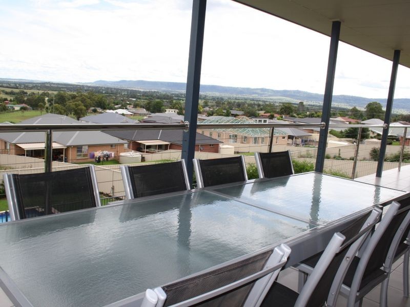 16 Redbank Drive, Scone NSW 2337