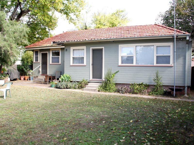 16 Maitland Street, Muswellbrook NSW 2333