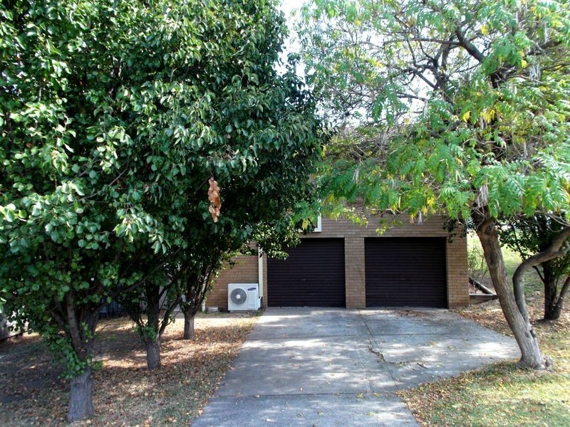 11 Hillview Avenue, Muswellbrook NSW 2333